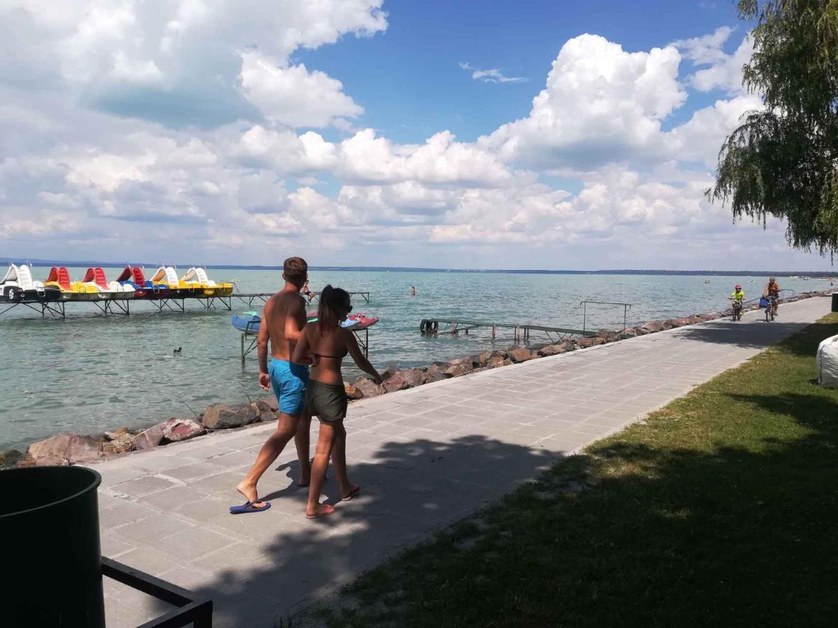 Holiday Home In Siofok - Balaton 42696 Bagian luar foto
